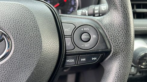 Used 2019 Toyota RAV4 XLE w/ Carpet Mat Package image 25