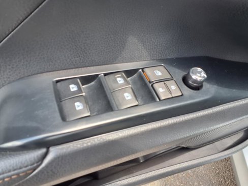 Used 2019 Toyota Camry XLE image 22