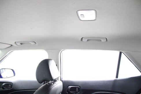 Used 2023 Hyundai Venue Limited image 20
