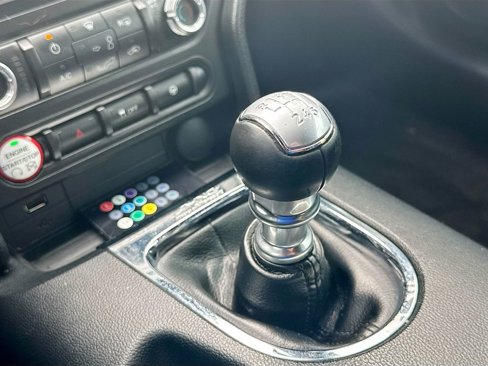 Used 2015 Ford Mustang Coupe image 17