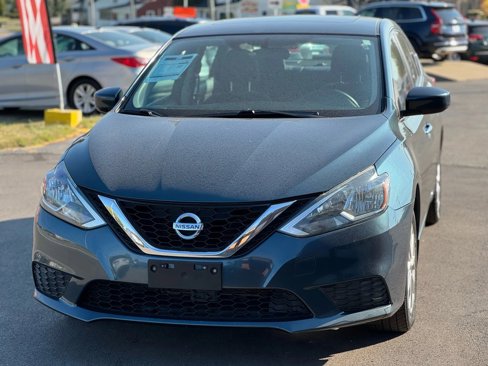 Used 2016 Nissan Sentra SV w/ Style Package image 2
