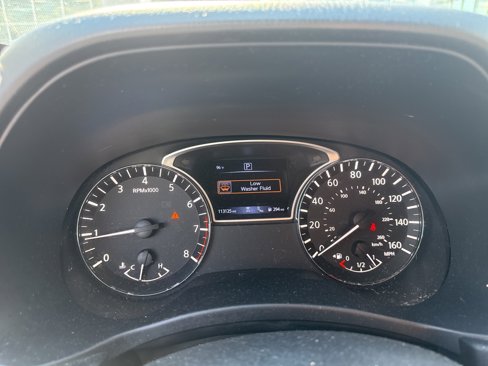 Used 2020 Nissan Pathfinder SV image 15