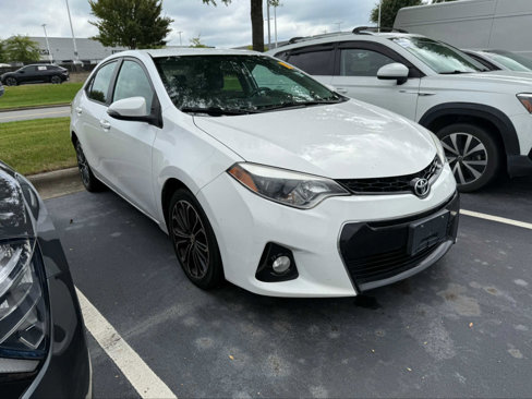 Used 2015 Toyota Corolla S image 2