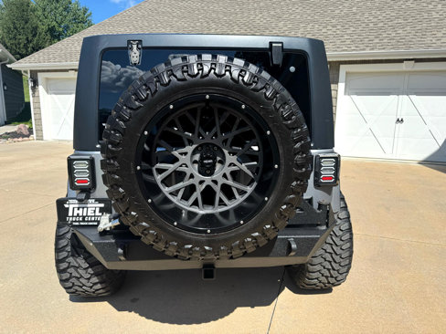 Used 2013 Jeep Wrangler Unlimited Sahara w/ Dual Top Group image 5