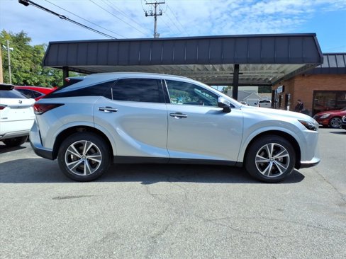 Used 2023 Lexus RX 350h w/ Accessory Package (Z1) image 2