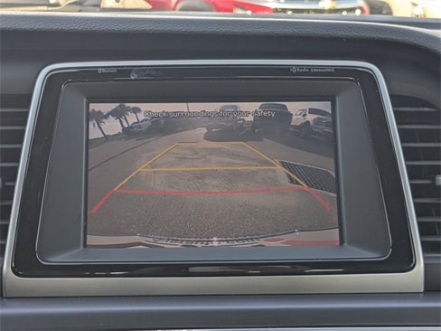 Used 2018 Hyundai Sonata Limited image 23
