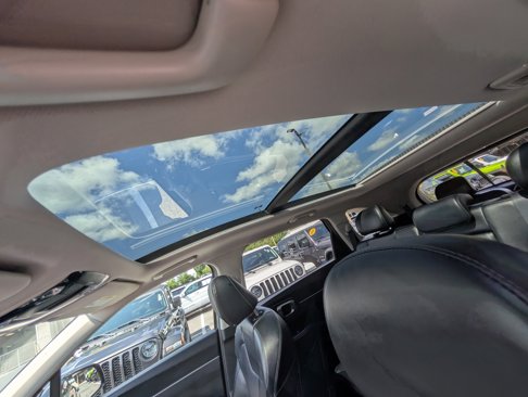 Used 2021 Kia Sorento S w/ Panoramic Sunroof Package image 14