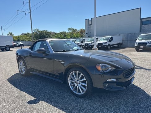 Used 2018 FIAT 124 Spider Lusso w/ Convenience Group image 12