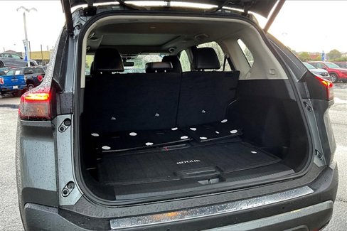 Used 2023 Nissan Rogue SL w/ SL Premium Package image 30