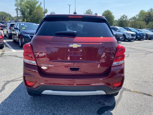 Used 2022 Chevrolet Trax LT w/ LT Convenience Package image 6