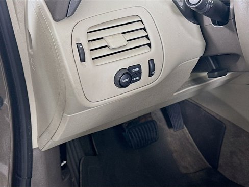 Used 2015 Chevrolet Volt Premium w/ Premium Trim Package image 10