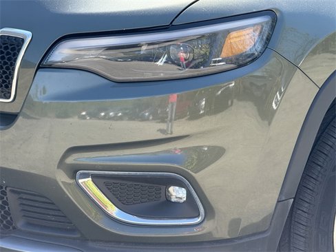 Used 2019 Jeep Cherokee Limited image 13