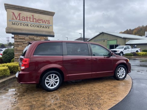 Used 2020 Dodge Grand Caravan SXT image 5