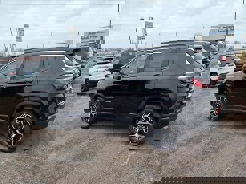 New 2025 Jeep Compass Limited image 5