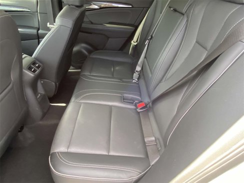 Used 2023 Buick Envision Essence image 10