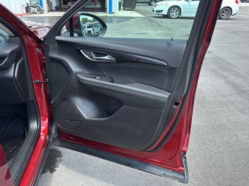 Used 2023 Buick Envision Essence image 22