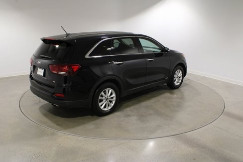 Used 2019 Kia Sorento LX image 5
