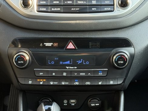 Used 2016 Hyundai Tucson Limited w/ Option Group 03 image 30