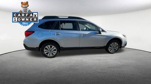 Used 2019 Subaru Outback 2.5i Premium image 10