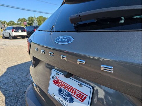 New 2025 Ford Escape Active w/ Cold Weather Package image 8