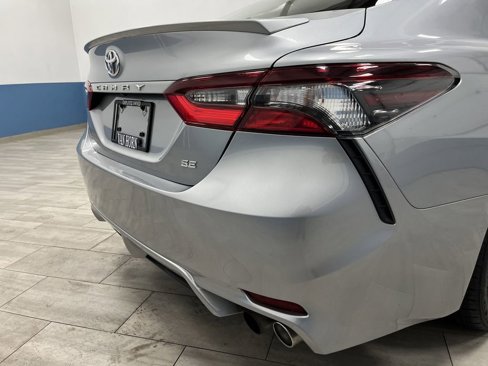 Used 2023 Toyota Camry SE image 28