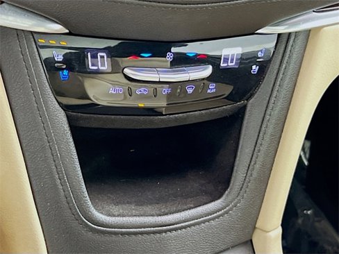 Used 2018 Cadillac XT5 Premium Luxury image 17