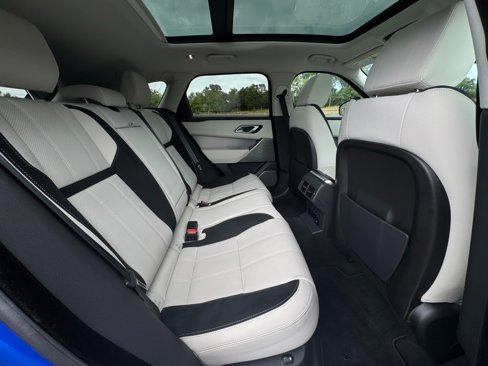 Used 2020 Land Rover Range Rover Velar R-Dynamic S image 36