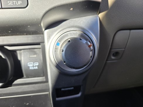 Used 2012 Toyota 4Runner SR5 image 27