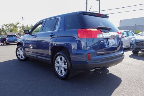 Used 2017 GMC Terrain SLE image 7