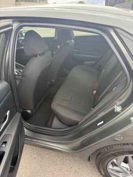 Used 2024 Hyundai Elantra SEL image 9
