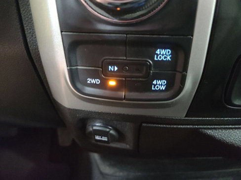 Used 2020 RAM 1500 Classic SLT image 38