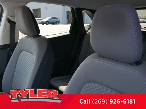 Used 2022 Ford Escape SE w/ Cold Weather Package image 39