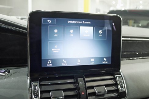 Used 2019 Lincoln Navigator Reserve image 24