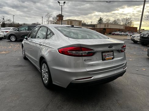 Used 2019 Ford Fusion S image 5