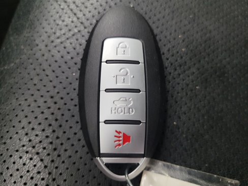Used 2016 Nissan Rogue SL w/ SL Premium Package image 32