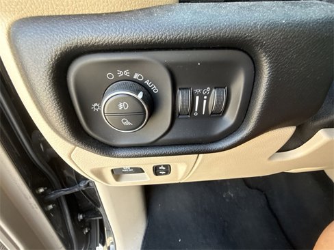 Used 2019 RAM 1500 Big Horn image 17