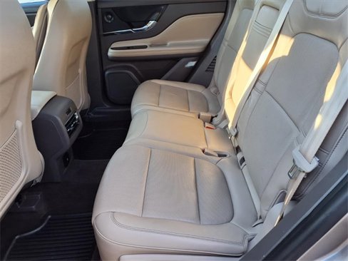 Used 2020 Lincoln Corsair Reserve w/ Equipment Group 201A image 9