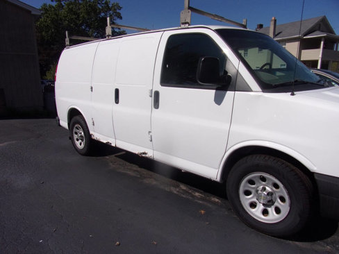 Used 2014 Chevrolet Express 1500 image 4