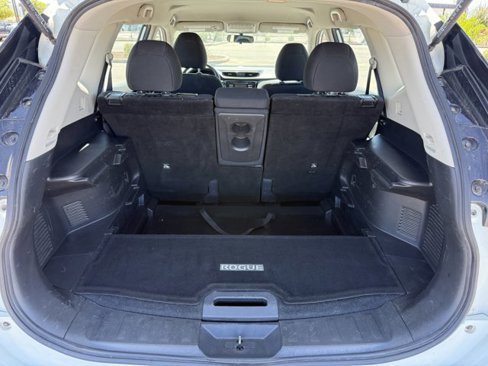 Used 2017 Nissan Rogue S image 8