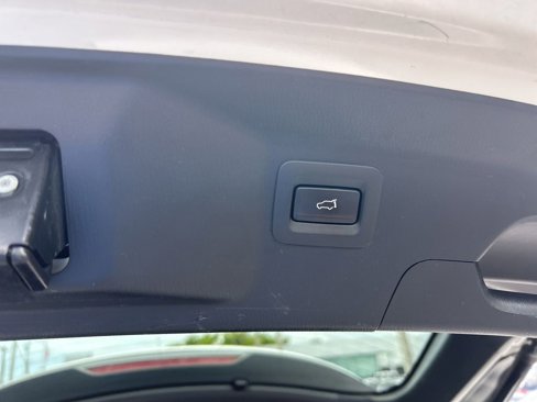 Used 2019 MAZDA CX-9 Touring image 34