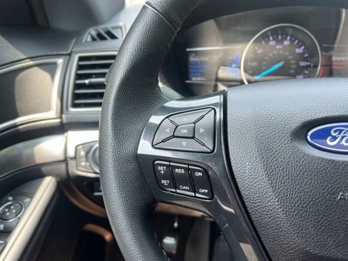 Used 2019 Ford Explorer XLT w/ Equipment Group 202A image 28