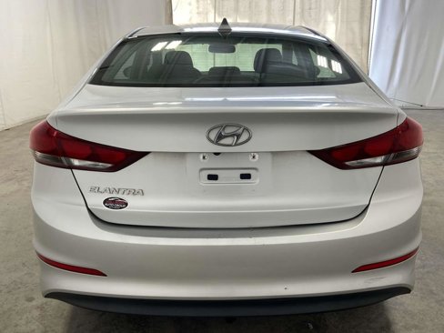 Used 2017 Hyundai Elantra Value Edition image 4