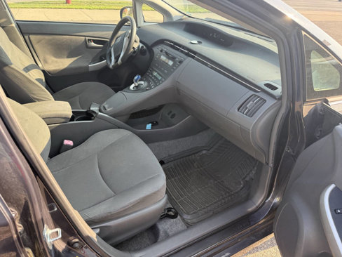 Used 2010 Toyota Prius Two image 9