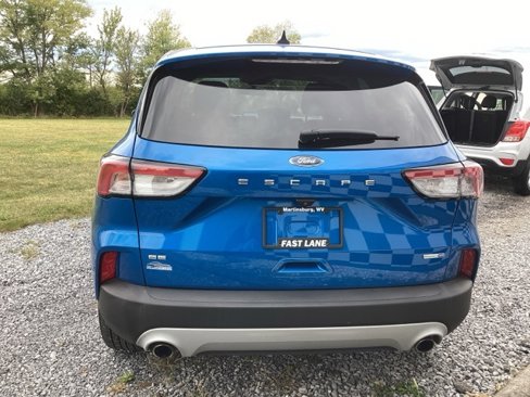 Used 2020 Ford Escape SE image 5