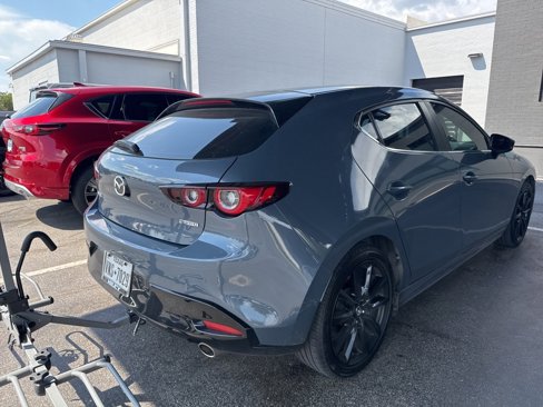 Used 2022 MAZDA MAZDA3 s image 2