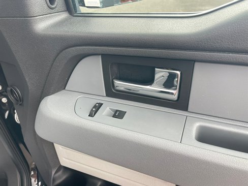 Used 2013 Ford F150 XLT w/ XLT Chrome Pkg image 7
