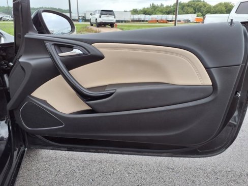 Used 2018 Buick Cascada Premium image 40