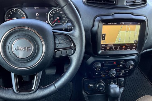 Used 2022 Jeep Renegade Latitude w/ Convenience Group image 19