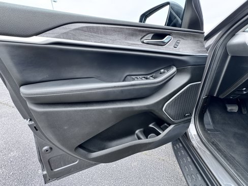 Certified 2022 Jeep Grand Cherokee L Limited image 11