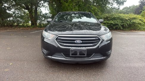 Used 2013 Ford Taurus Limited image 2
